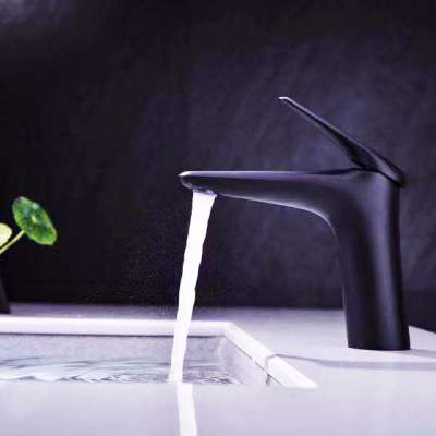 Fashion Brass Single Hole Water Saving Matte Black Wash Basin Faucet